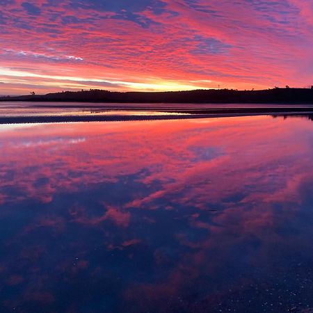 Pukehina Estuary Sunset Views Holiday Home Bagian luar foto